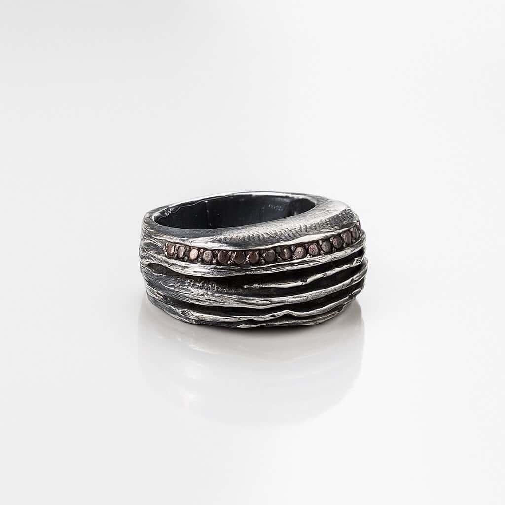 The Midnight Flow Ring